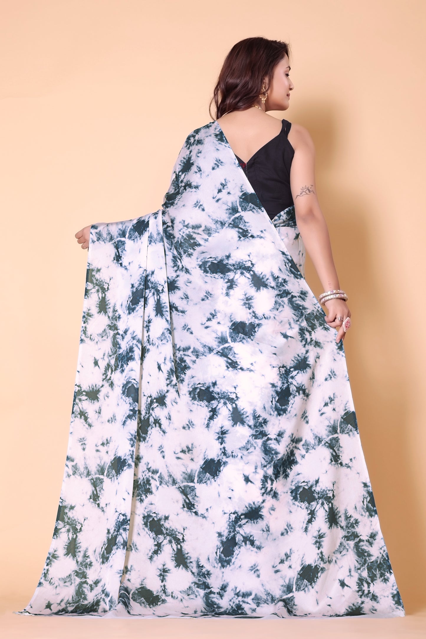 Printed Crepe Silk Saree - White