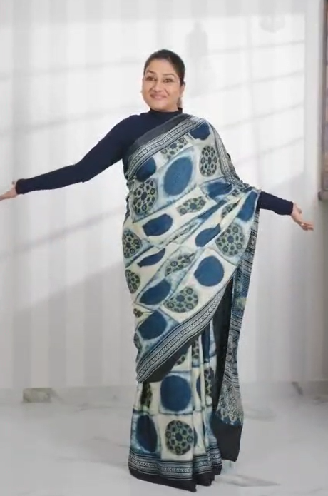 Printed Crepe Silk Saree - Blue