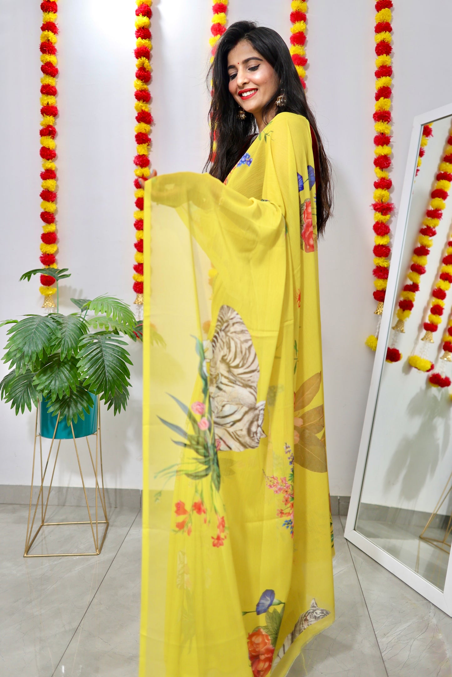 Printed Chiffon Saree - lemon yellow