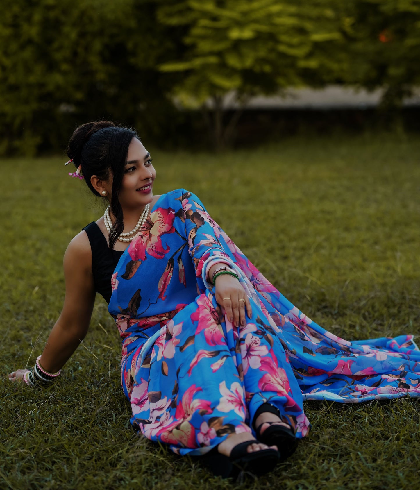 Flower Printed pure Georgette Saree - Blue