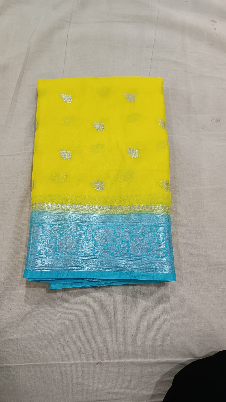 Lamon Yellow Soft khaddi Chiffon Handloom - AbirabyBeena