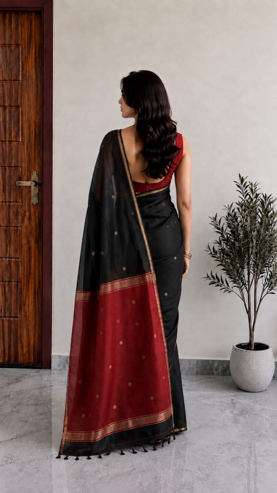 Black Maheshwari Cotton Saree with Red Pallu