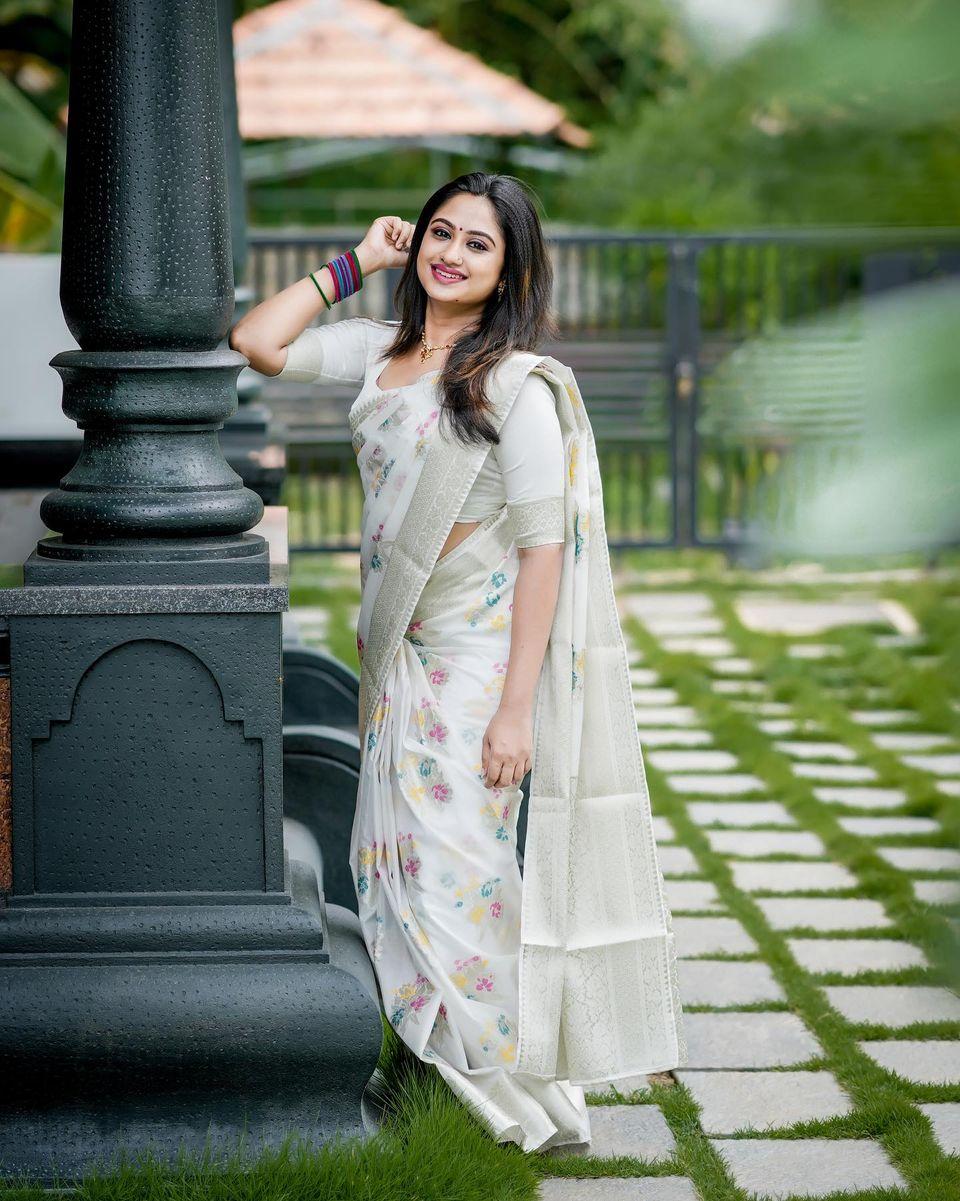 White minakari Banaras Crepe silk