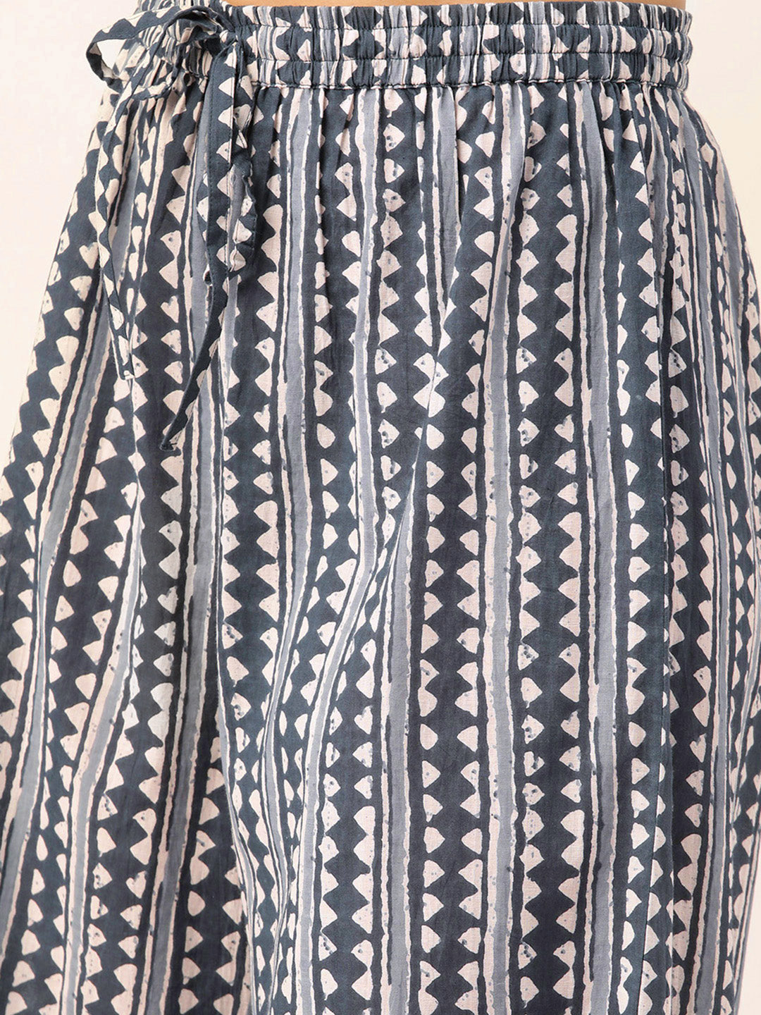 Grey Printed Kurta With Dupatta & Trouser