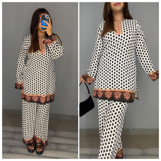 CORDSETS - white with black dots