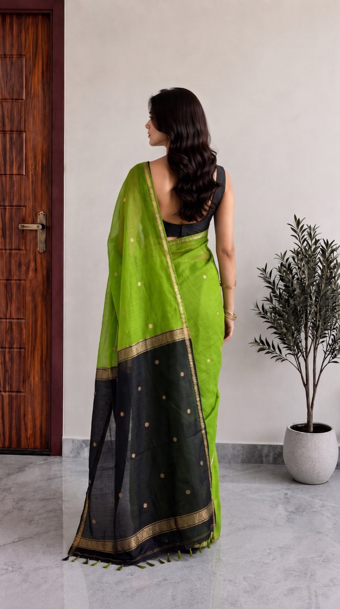 Parrot Green Maheshwari Cotton Saree with Black Pallu