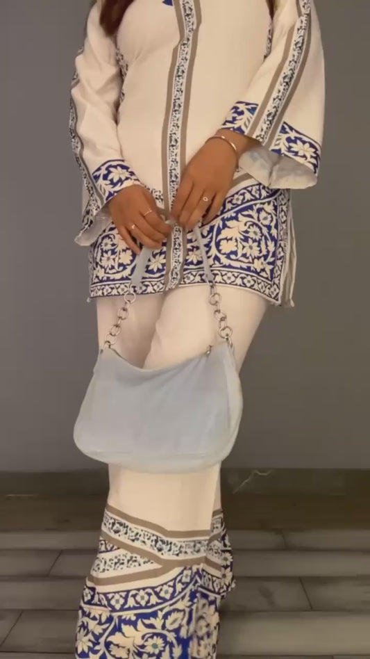 CORDSETS - white with blue prints
